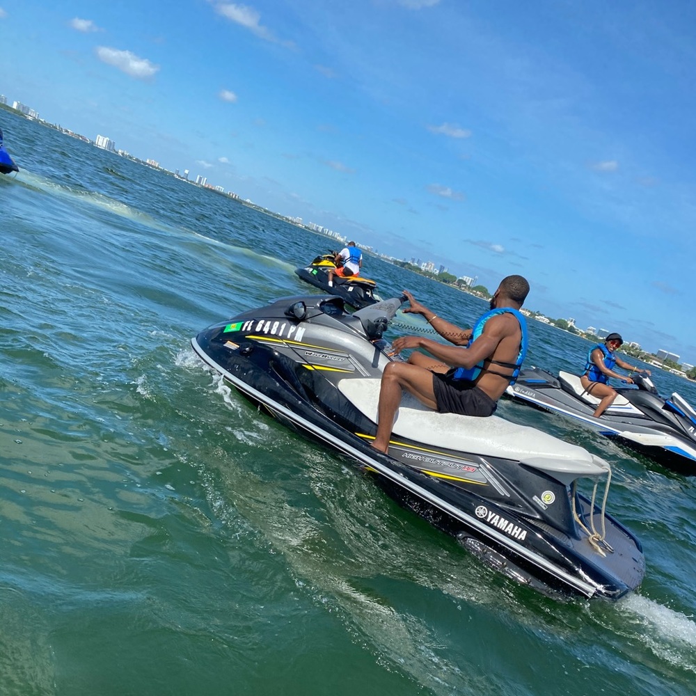 Meet your Posher, Chris